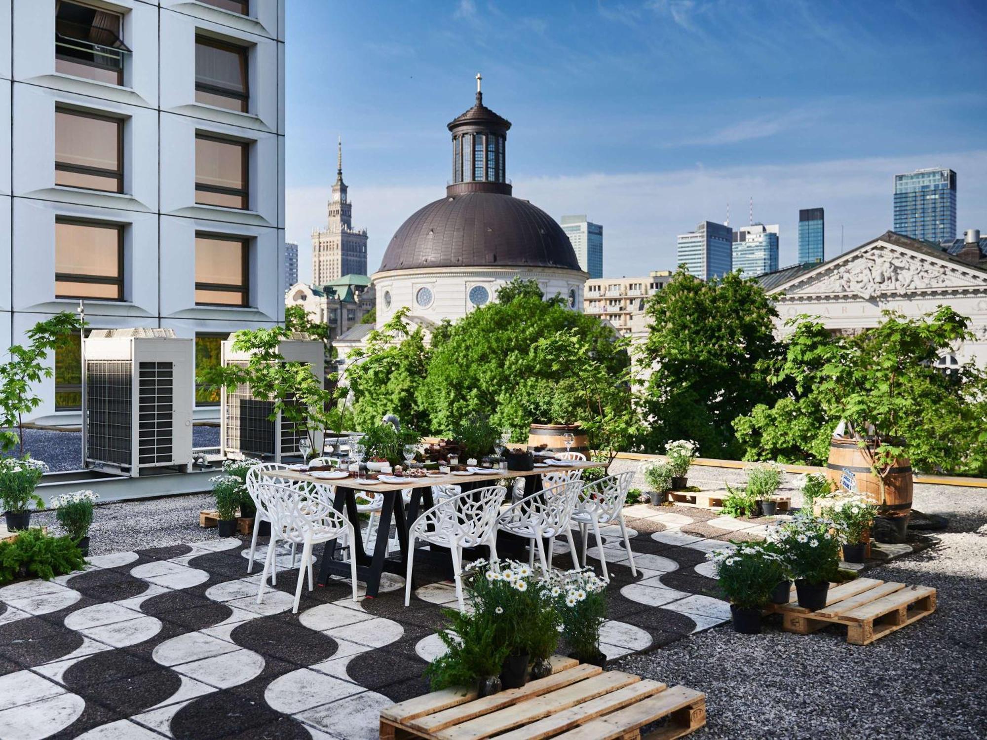 فندق سوفيتيل وارسو فيكتوريا المظهر الخارجي الصورة The rooftop garden