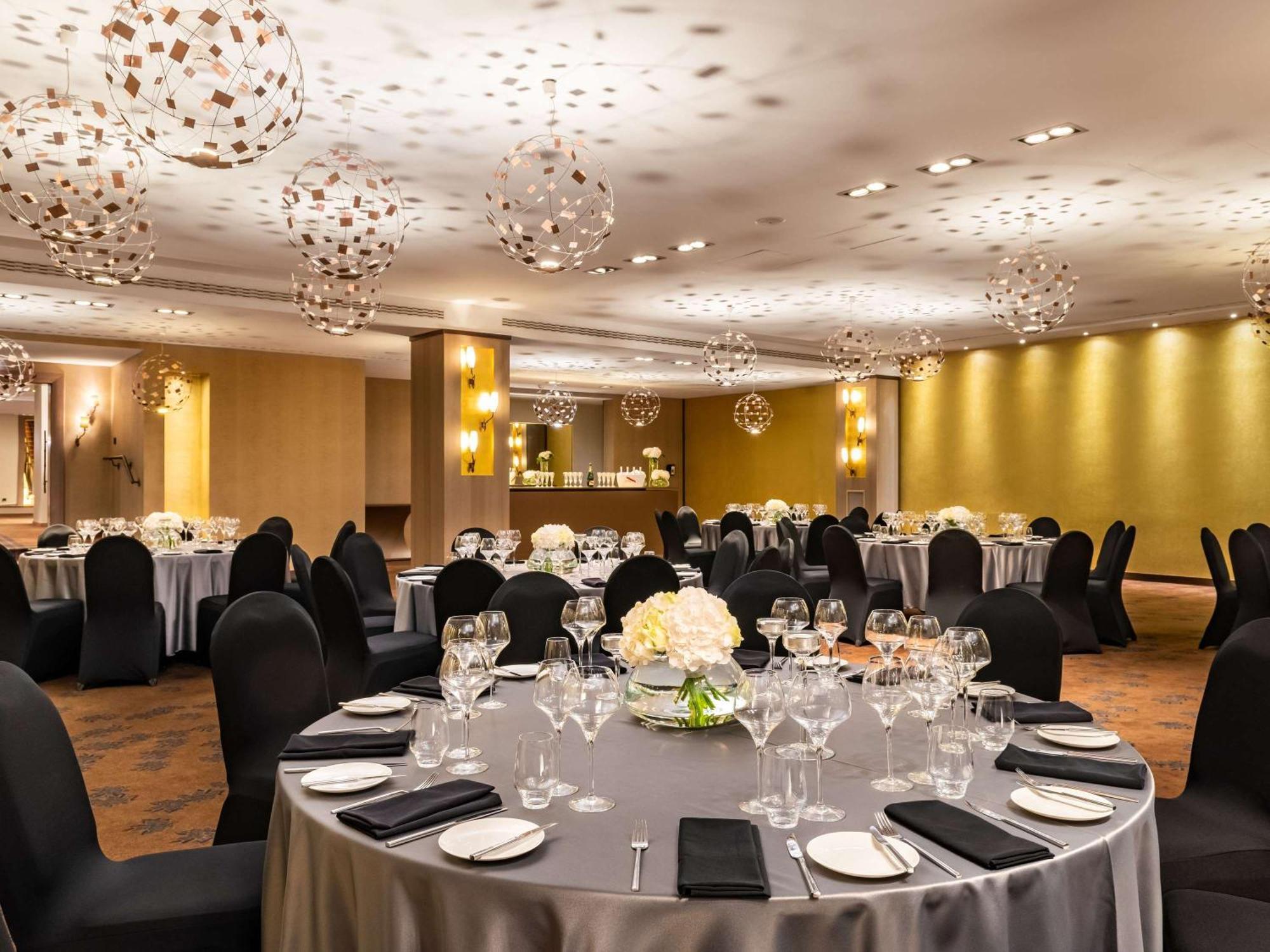 فندق سوفيتيل وارسو فيكتوريا المظهر الخارجي الصورة The ballroom