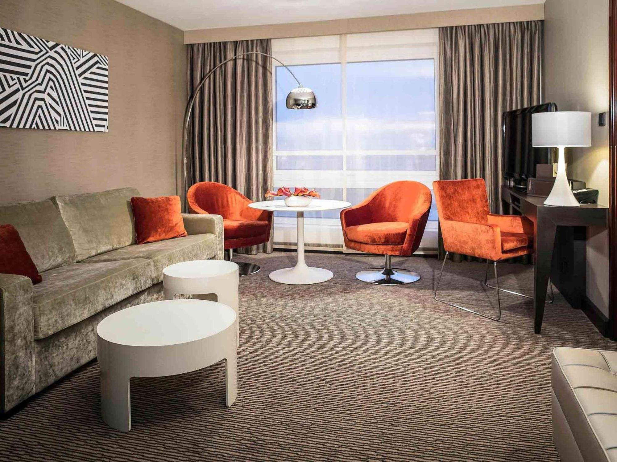 فندق سوفيتيل وارسو فيكتوريا المظهر الخارجي الصورة Living room
