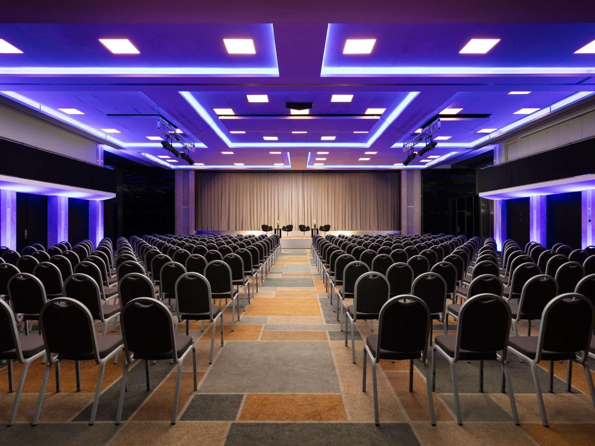 فندق سوفيتيل وارسو فيكتوريا المظهر الخارجي الصورة The main conference hall